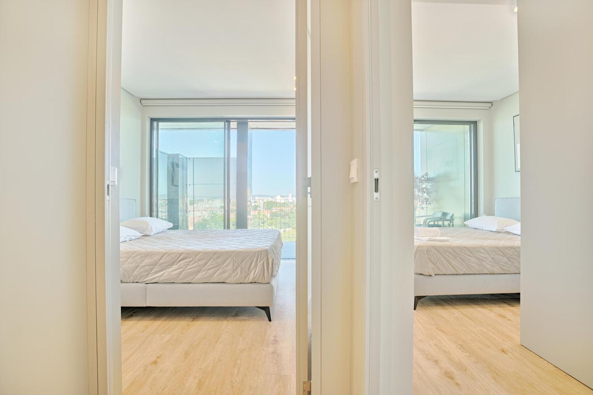 Brand New Luxurious Ap T2 - Amazing View- With Garage Apartment Vila Nova de Gaia Bagian luar foto